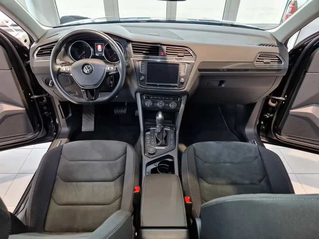 Volkswagen Tiguan Highline BMT 4Motion 180PS PANO 1. HAND 06/2016-photo-9