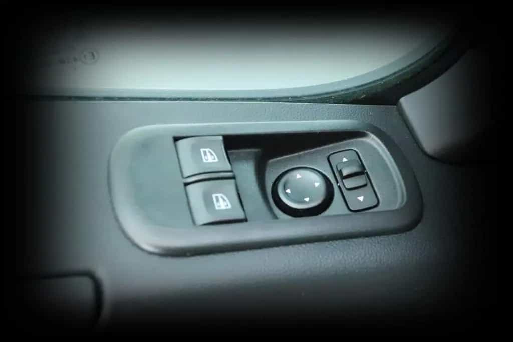 Opel Vivaro Edition L (L3)*1.Hand*REGALE*TEMPOMAT* 11/2019-photo-24