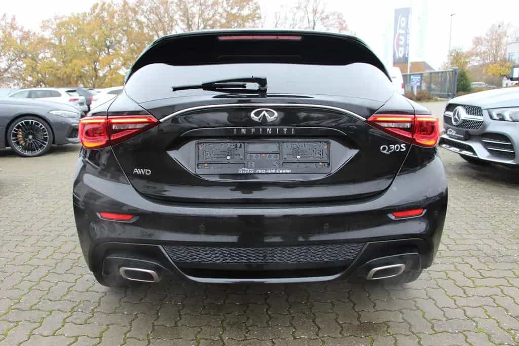 Infiniti Q30 2.0 AWD Sport Tech 08/2019-photo-5