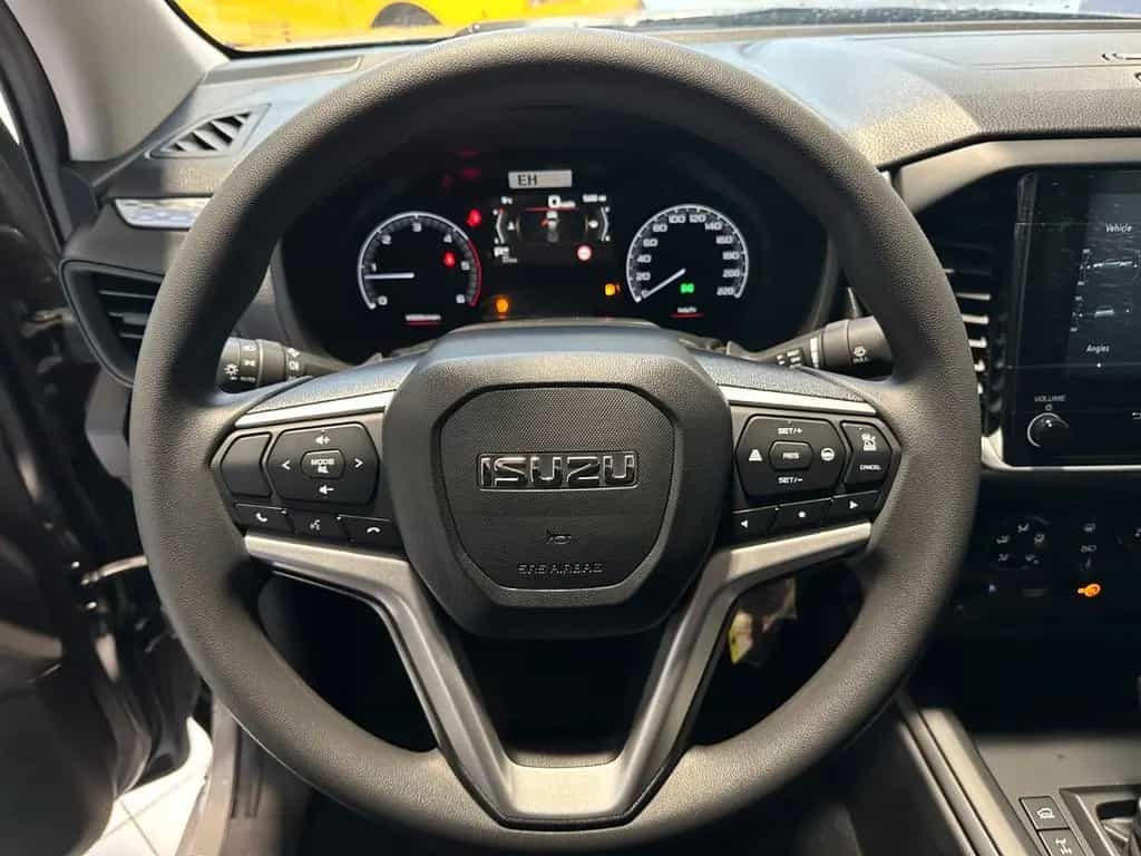 Isuzu D-Max Double Cab LS null-photo-6