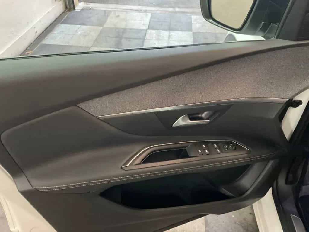 Peugeot 3008 Allure Gt.Line ,Aut,AHK,1.Hand 02/2019-photo-30