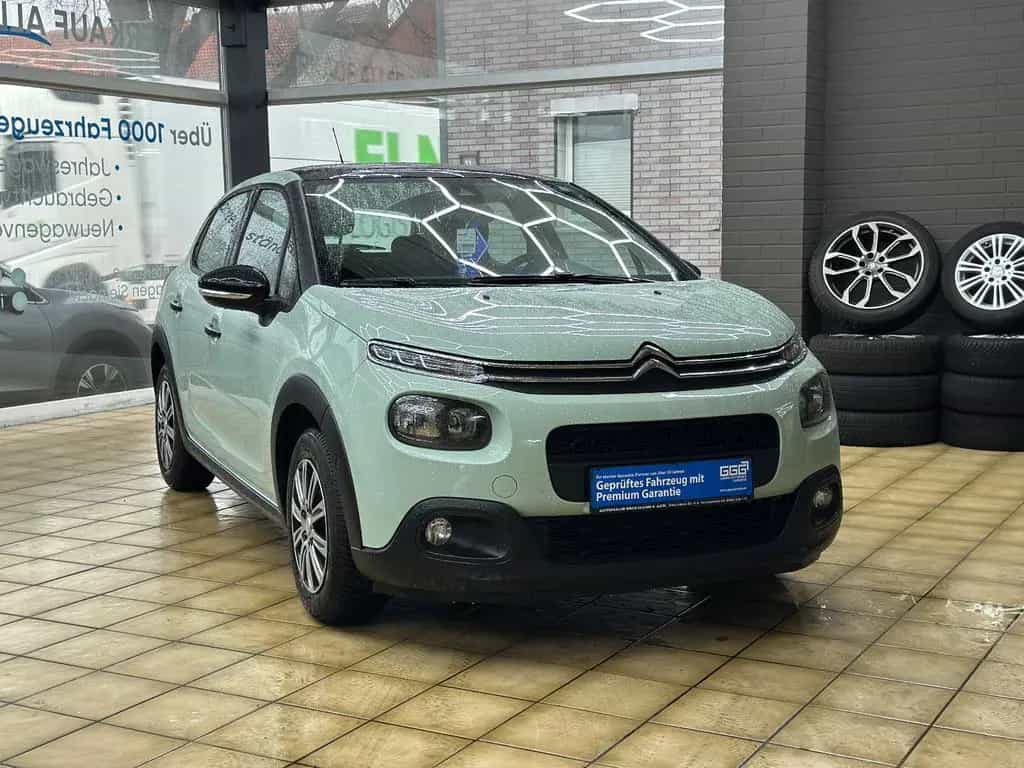 Citroën C3 1.2 PureTech 110 Shine*TÜV*PANORAMA*NAVI*SHZ* 05/2018-photo-1