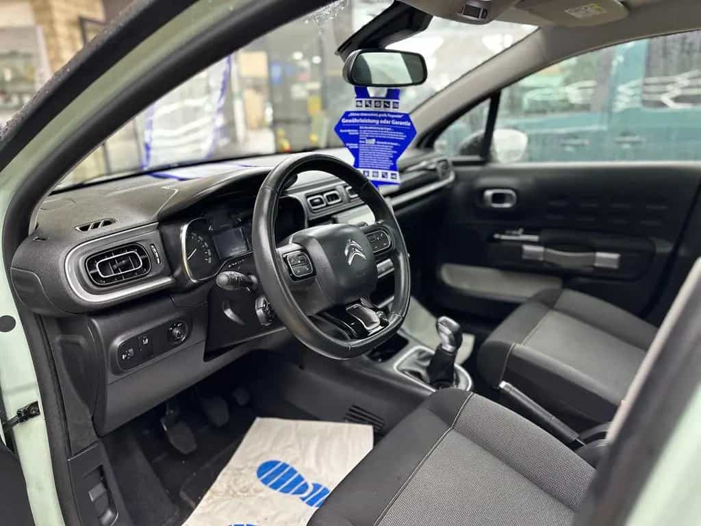 Citroën C3 1.2 PureTech 110 Shine*TÜV*PANORAMA*NAVI*SHZ* 05/2018-photo-12