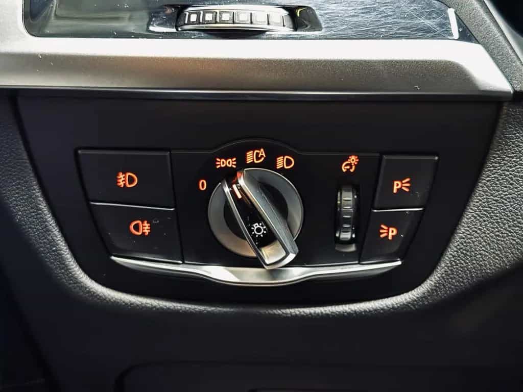 BMW X4 M40i |PANO|AHK|ACC|HUD|4xSHZ|ASSIST+ 12/2019-photo-17
