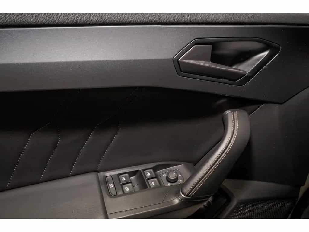 Cupra Formentor 1.5 TSI+E.HECKK.+AHK+KEYLESS+CARPLAY+S 01/2024-photo-15