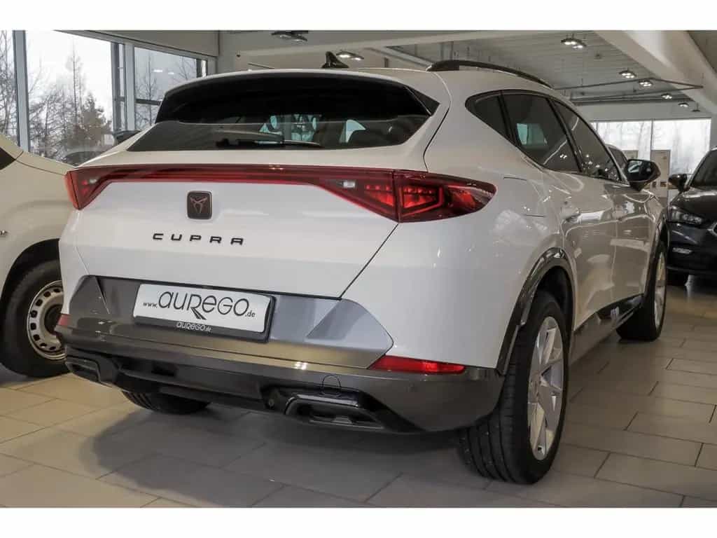 Cupra Formentor 1.5 TSI+E.HECKK.+AHK+KEYLESS+CARPLAY+S 01/2024-photo-2