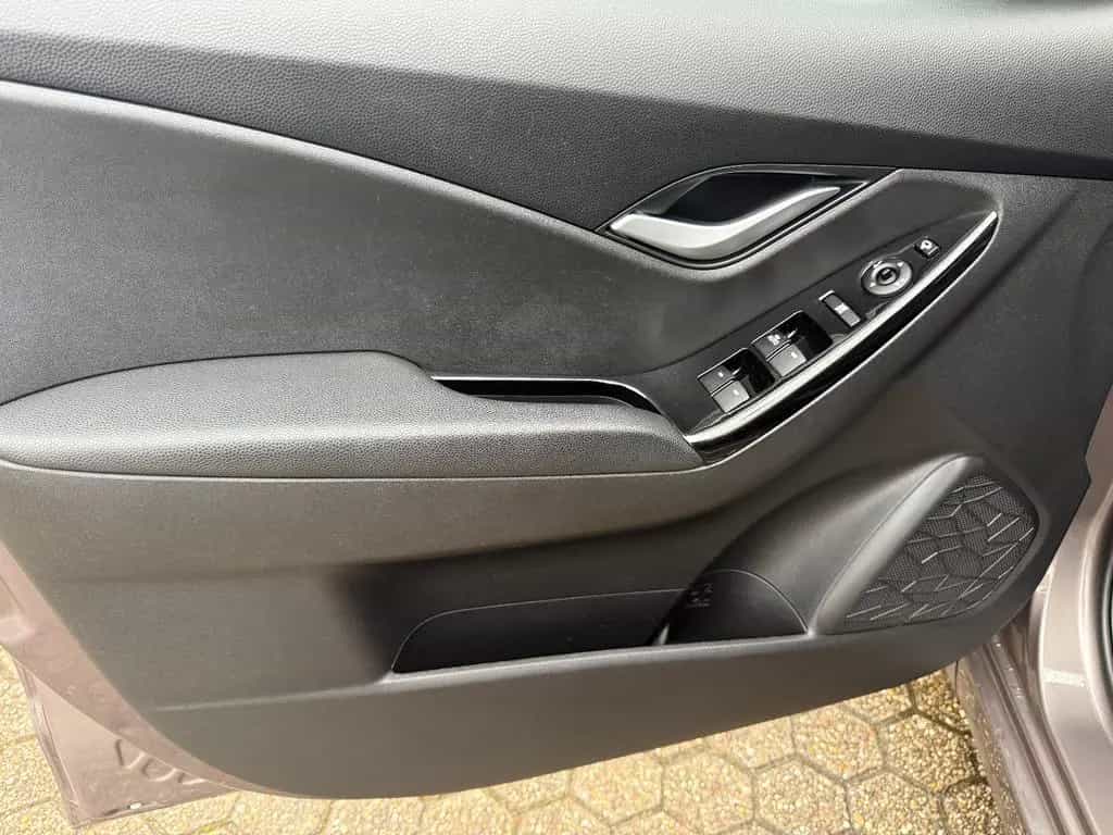 Hyundai ix20 FIFA world Cup Edition 08/2015-photo-10