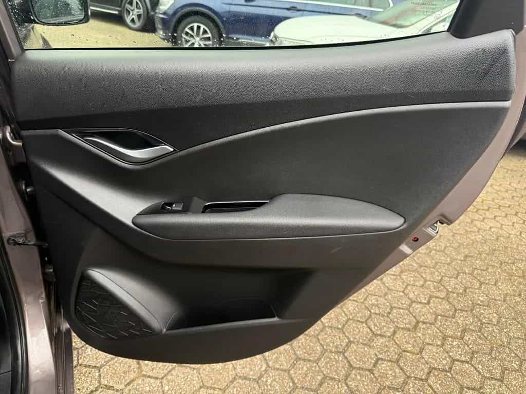 Hyundai ix20 FIFA world Cup Edition 08/2015-photo-15