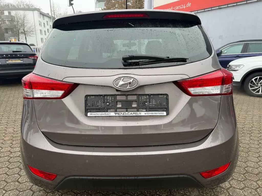 Hyundai ix20 FIFA world Cup Edition 08/2015-photo-3