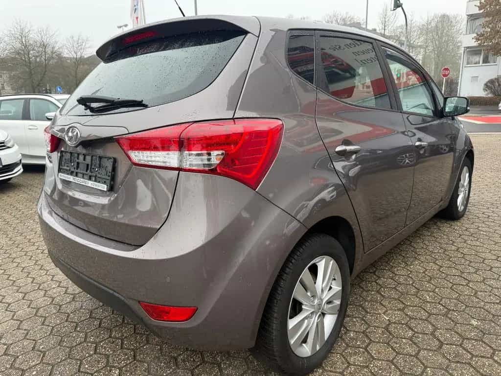 Hyundai ix20 FIFA world Cup Edition 08/2015-photo-4