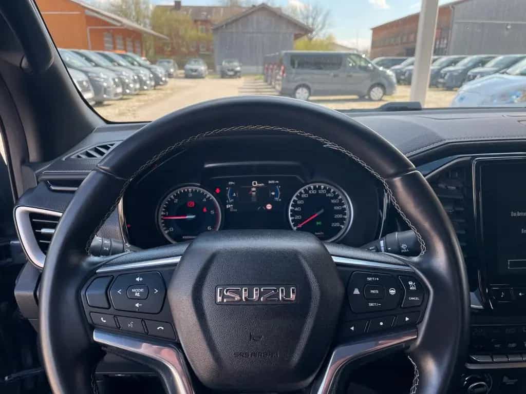 Isuzu D-Max V-CROSS D-CAB (* GARANTIE BIS 09 / 2028 *) 09/2023-photo-12