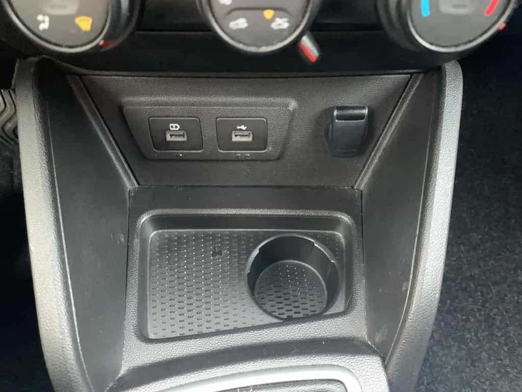 Dacia Duster EXPRESSION TCe 130 2WD LED+KLIMA+PDC+ZV 04/2023-photo-31