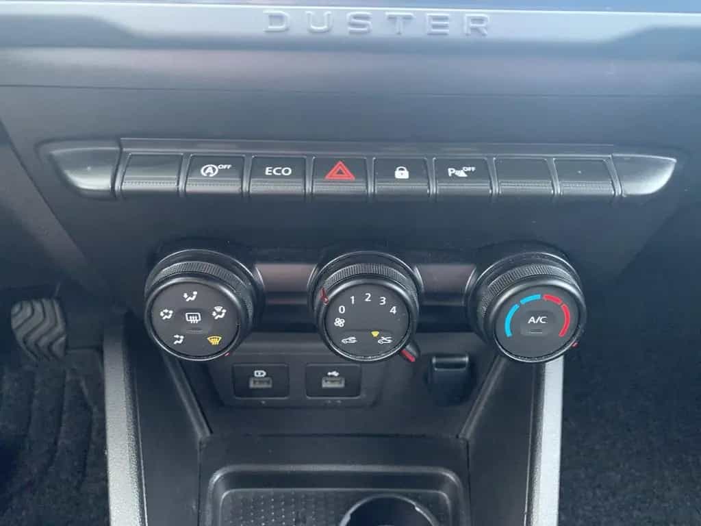 Dacia Duster EXPRESSION TCe 130 2WD LED+KLIMA+PDC+ZV 04/2023-photo-32
