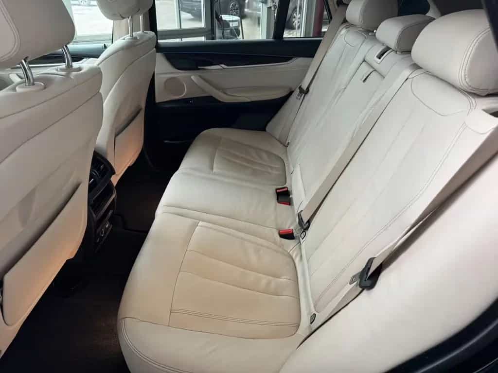 BMW X5 xDrive 35 i 01/2014-photo-11
