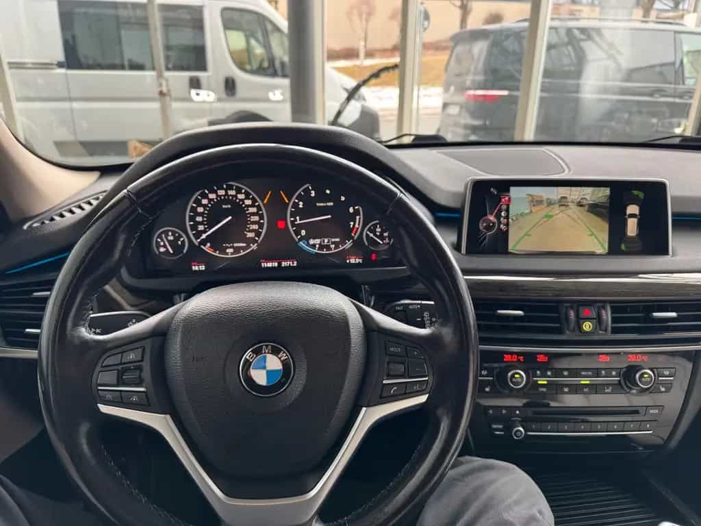 BMW X5 xDrive 35 i 01/2014-photo-13