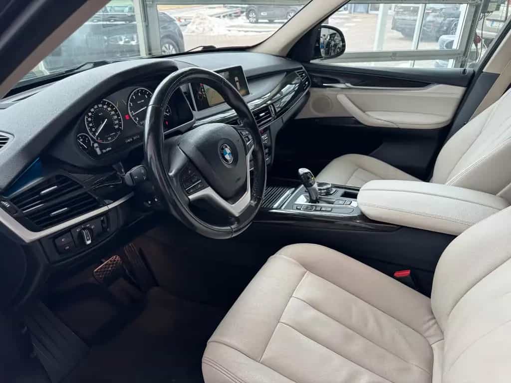 BMW X5 xDrive 35 i 01/2014-photo-8