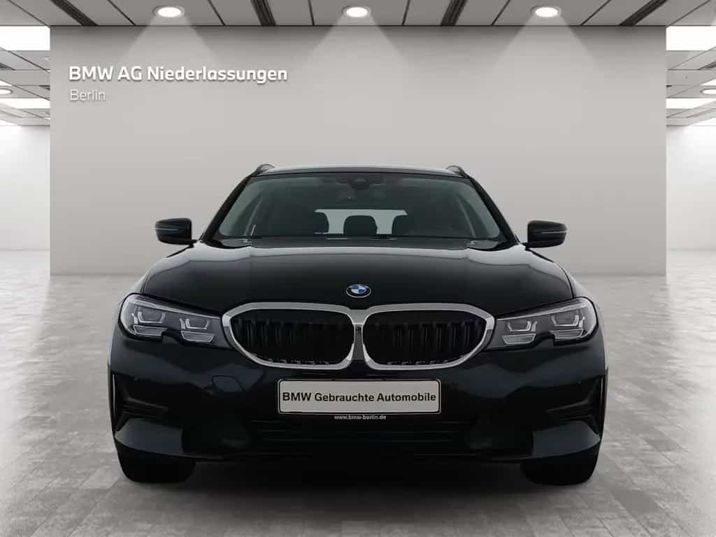 BMW 320 i Touring LiveCockpitProf PDC HiFi Alarm 06/2022-photo-3