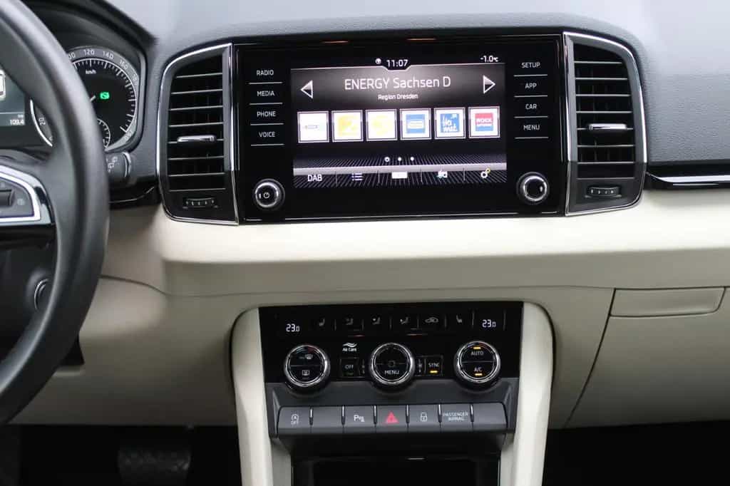 Skoda Karoq 1.5l Style DSG 08/2020-photo-19