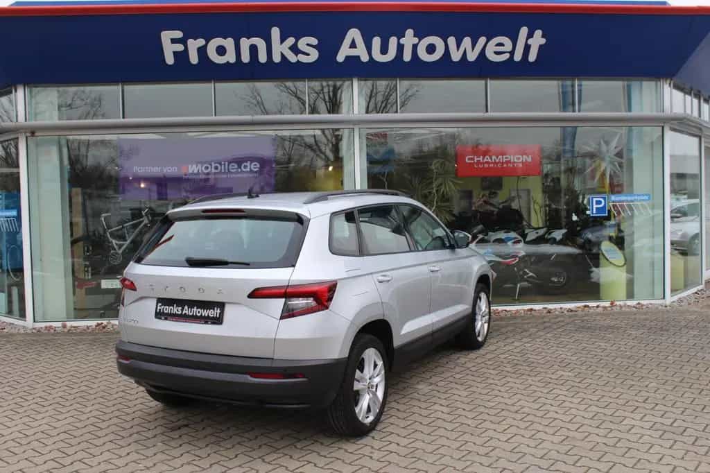 Skoda Karoq 1.5l Style DSG 08/2020-photo-4