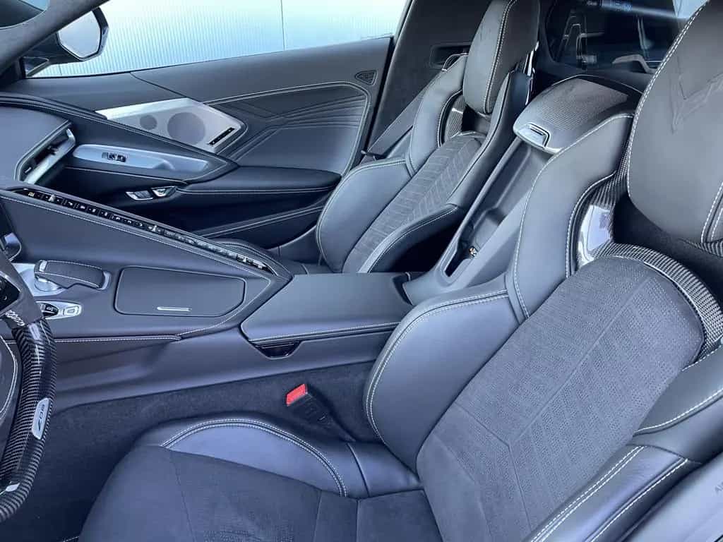 Corvette Z06 Coupe 3LZ 5.5 V8 08/2025-photo-10