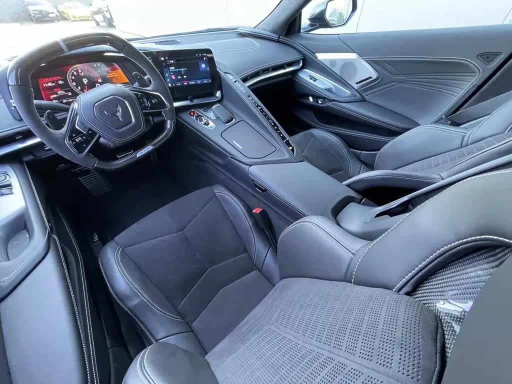 Corvette Z06 Coupe 3LZ 5.5 V8 08/2025-photo-18