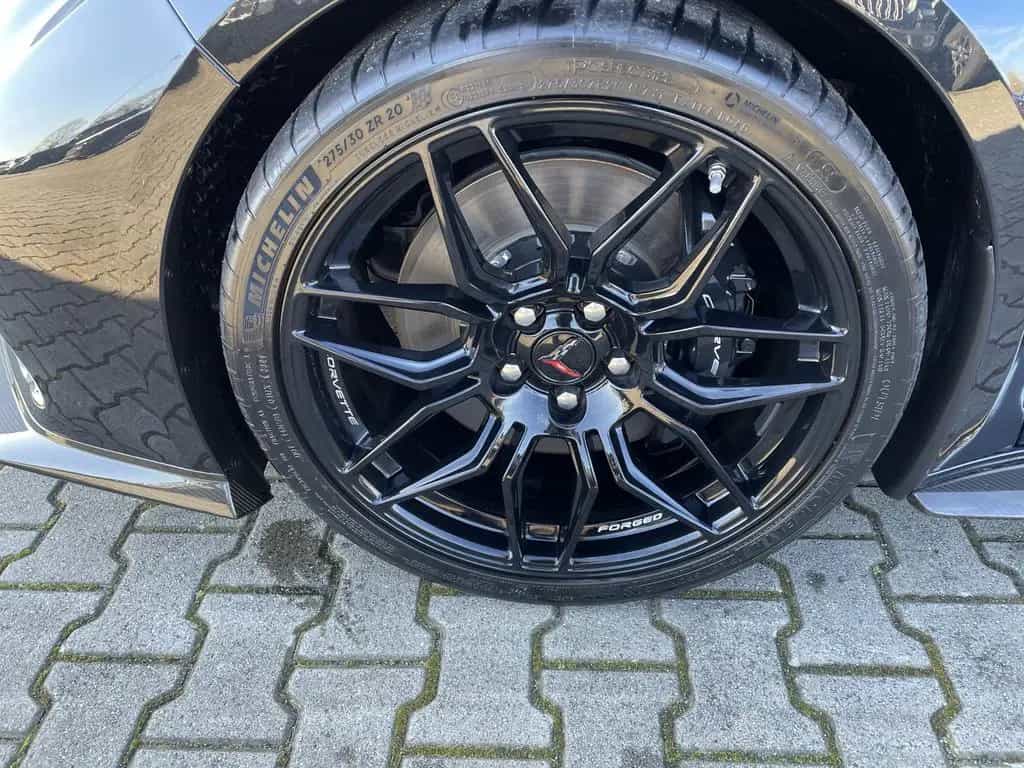 Corvette Z06 Coupe 3LZ 5.5 V8 08/2025-photo-5