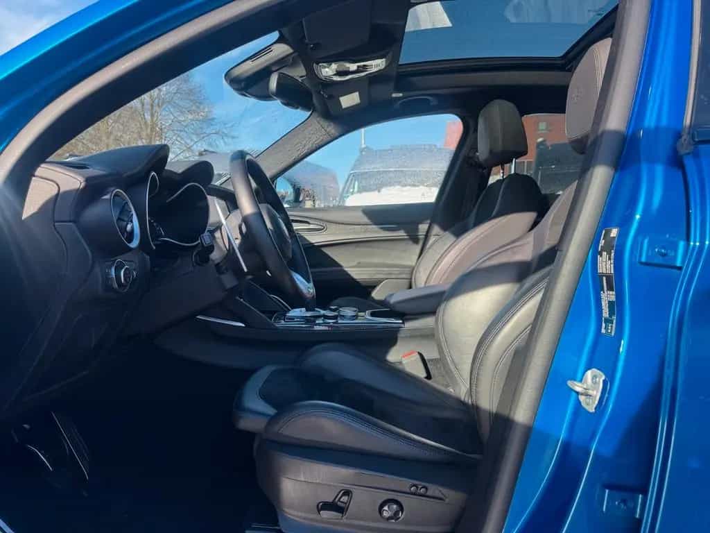 Alfa Romeo Stelvio Veloce Glasdach Memory Alcantara Navi 01/2022-photo-5