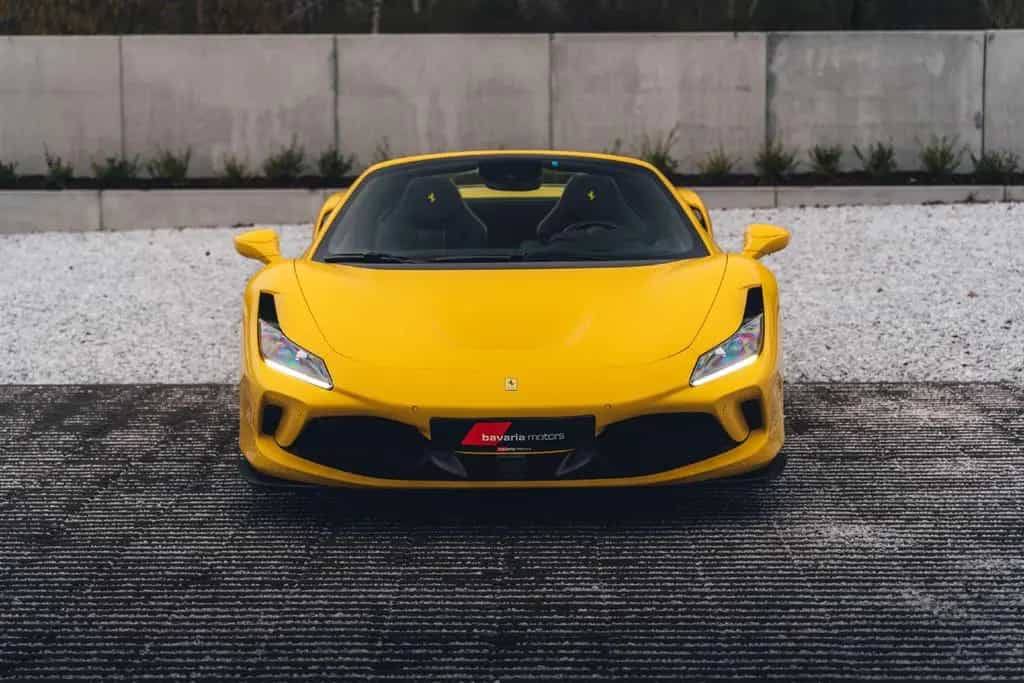 Ferrari F8 Spider Giallo Modena / Carbon Racing Seats / 05/2021-photo-1