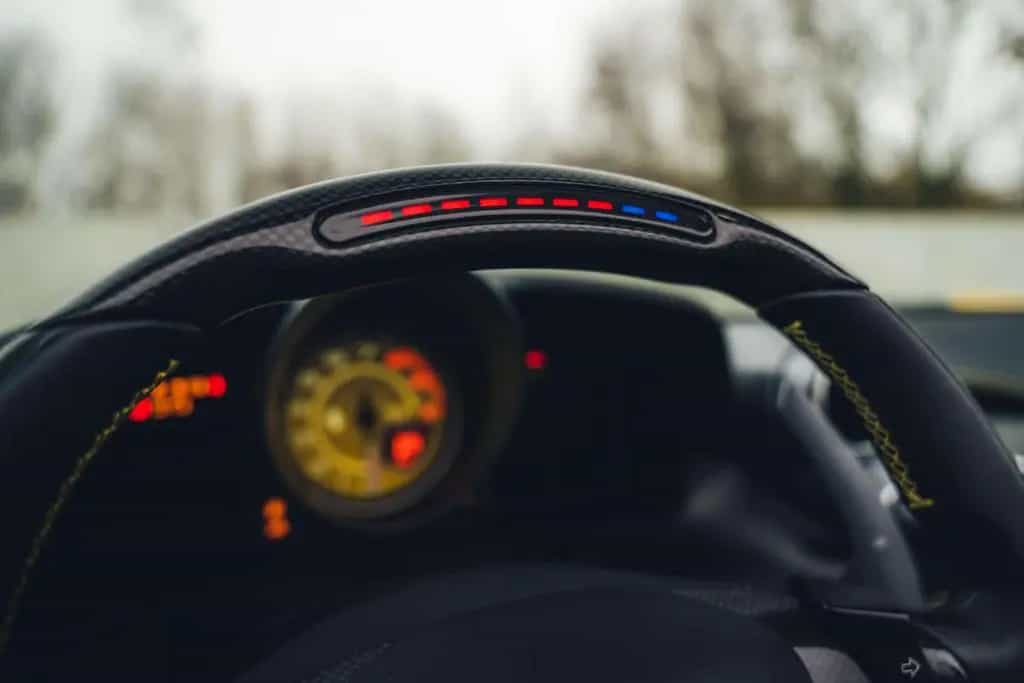 Ferrari F8 Spider Giallo Modena / Carbon Racing Seats / 05/2021-photo-19