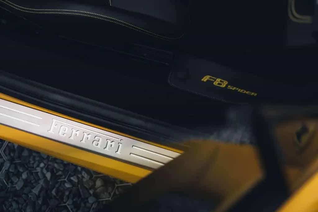 Ferrari F8 Spider Giallo Modena / Carbon Racing Seats / 05/2021-photo-26
