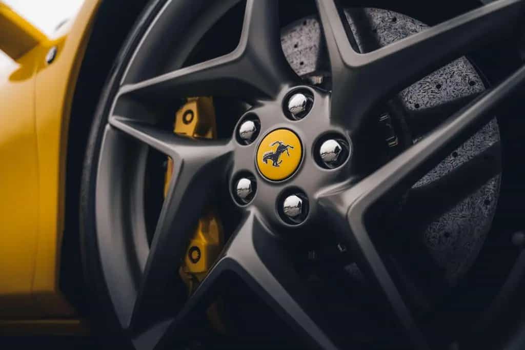 Ferrari F8 Spider Giallo Modena / Carbon Racing Seats / 05/2021-photo-7