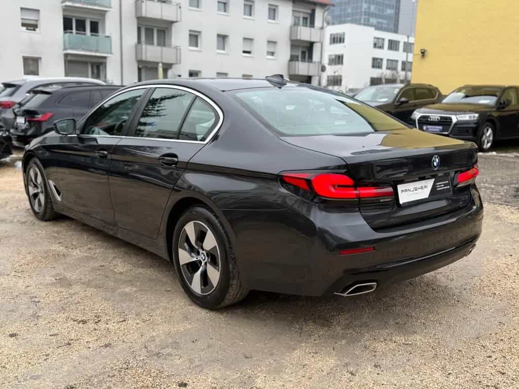 BMW 5 Series 520d Lim Driving Assistant Professio Kamera LED 11/2020-photo-3