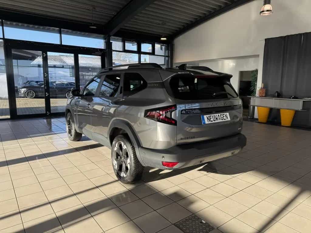 Dacia Bigster TCe 130 4x4 Extreme|CITY|WINTER PLUS|HEC 11/2025-photo-3