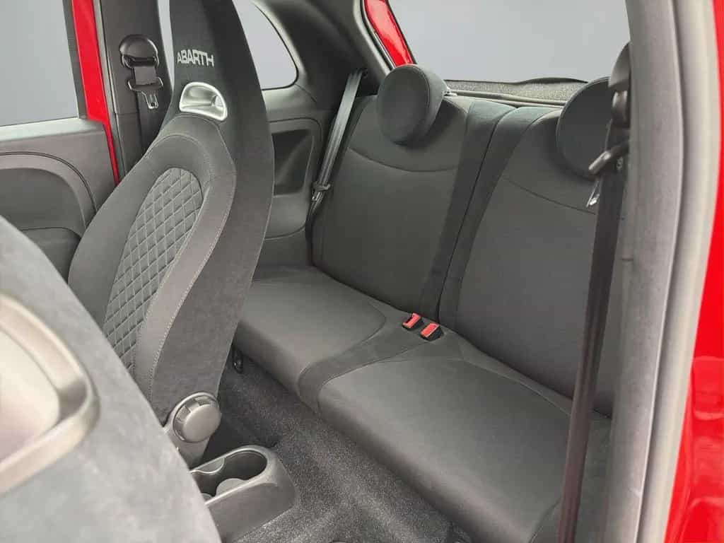 Abarth 500 1.4 T- JET 16 V 595 Klima+Sitzheizung+PDC 01/2022-photo-11