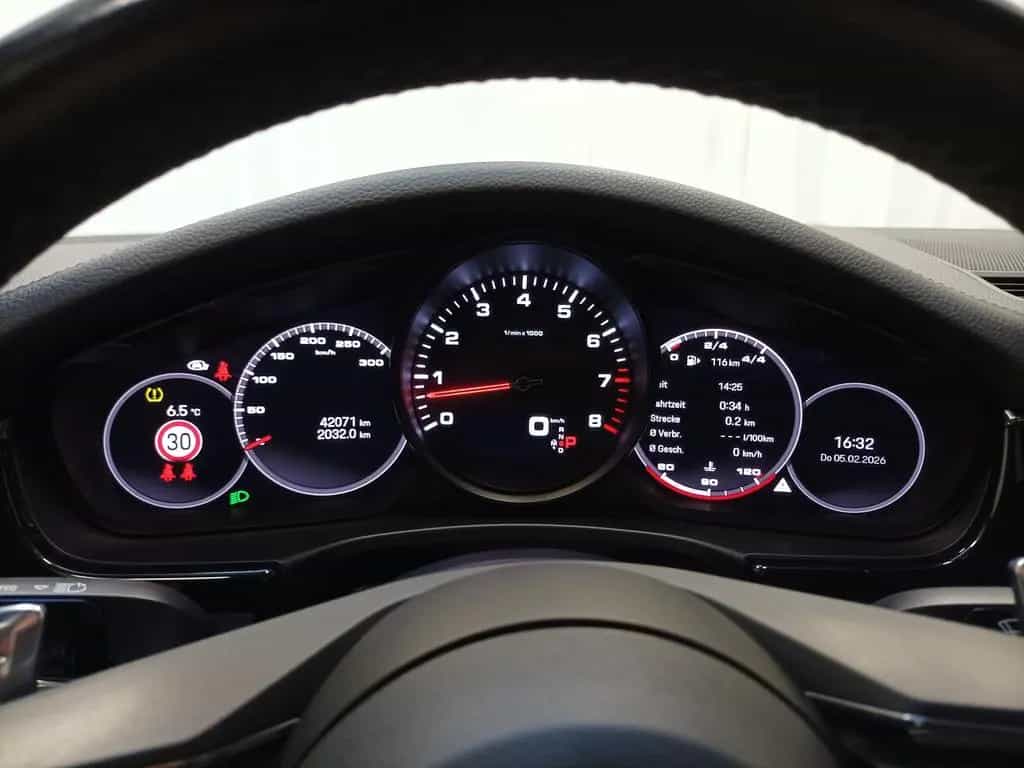 Porsche Panamera 4 2.9 V6 Turbo Navi|360°|Pano|Tempomat 01/2022-photo-5