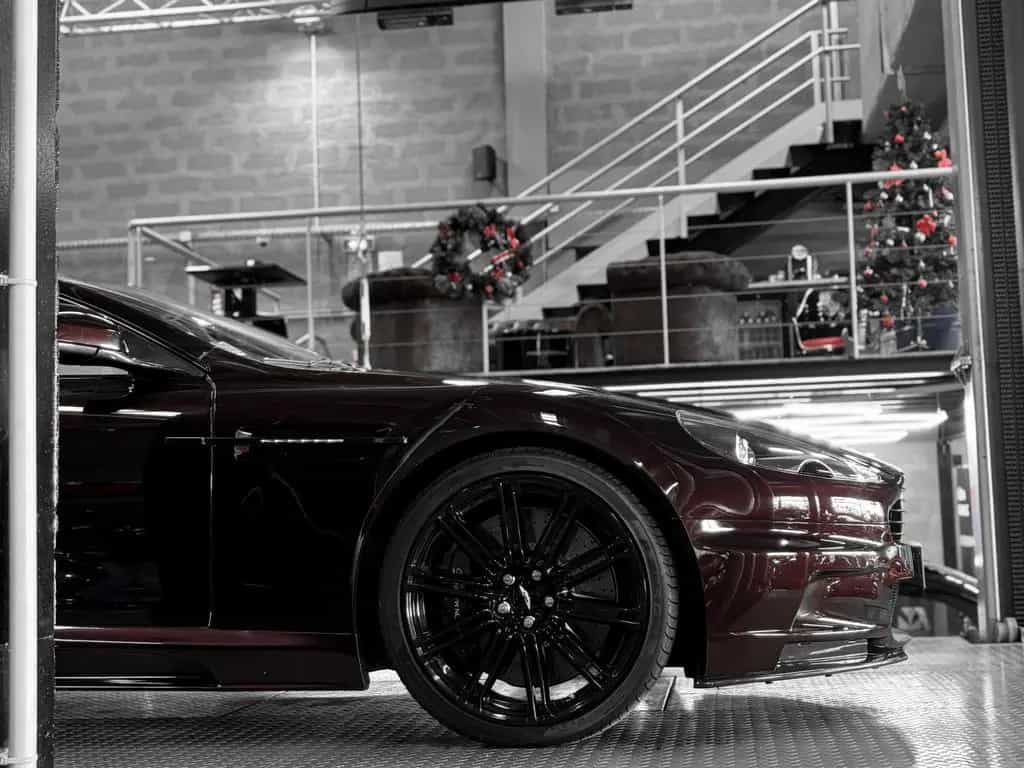 Aston Martin DBS V12 5.9 - Amethyst Red 01/2010-photo-17