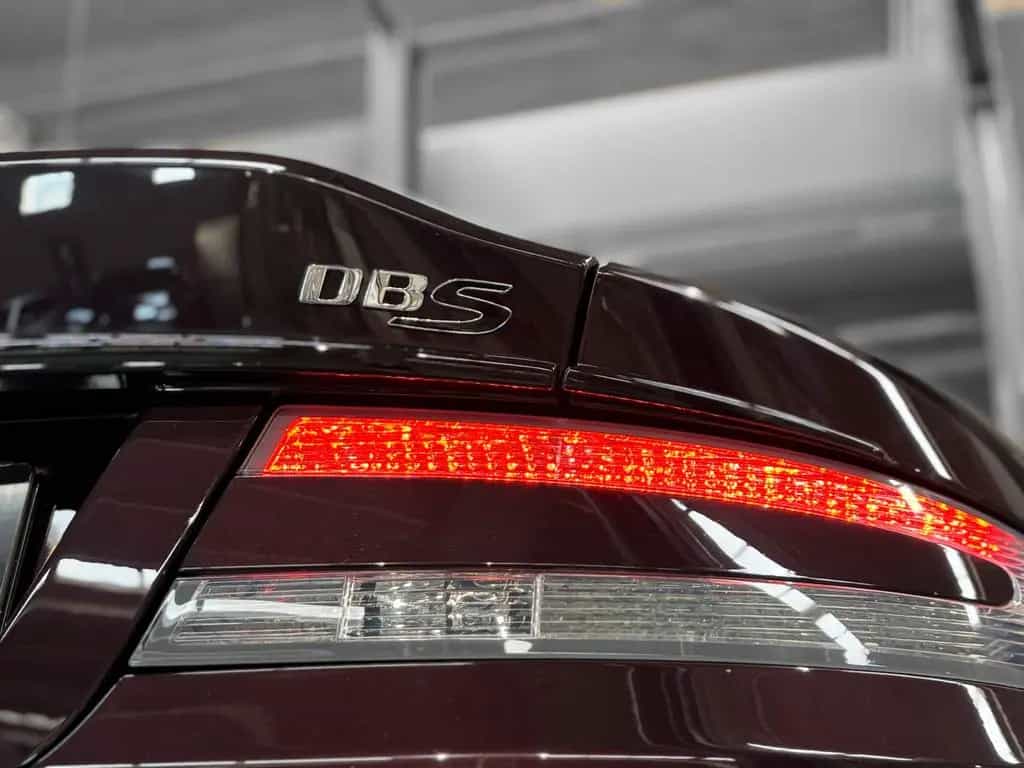 Aston Martin DBS V12 5.9 - Amethyst Red 01/2010-photo-18
