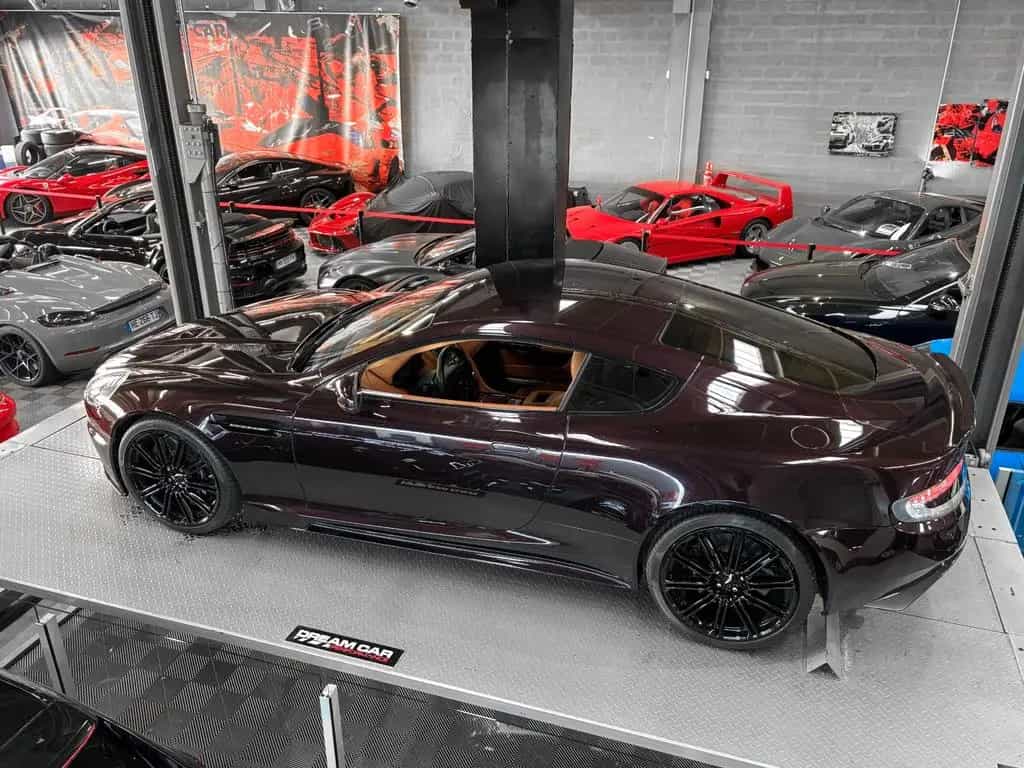 Aston Martin DBS V12 5.9 - Amethyst Red 01/2010-photo-2