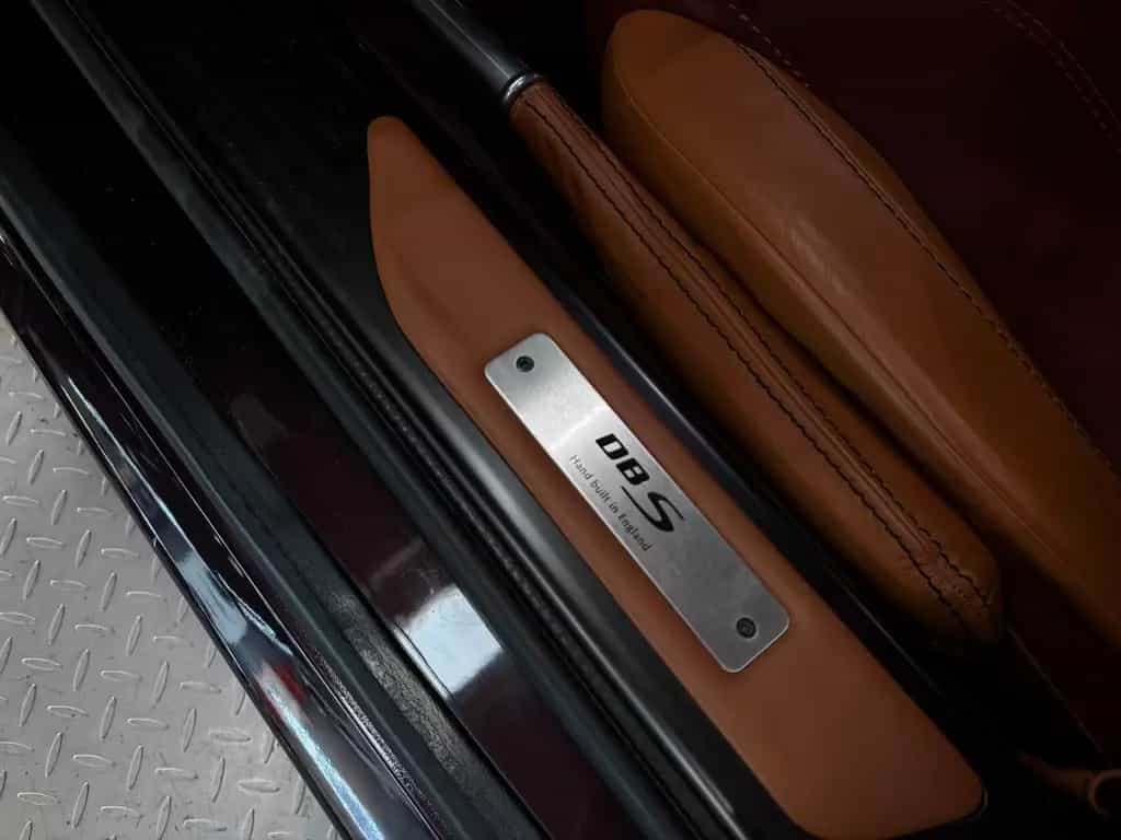 Aston Martin DBS V12 5.9 - Amethyst Red 01/2010-photo-30