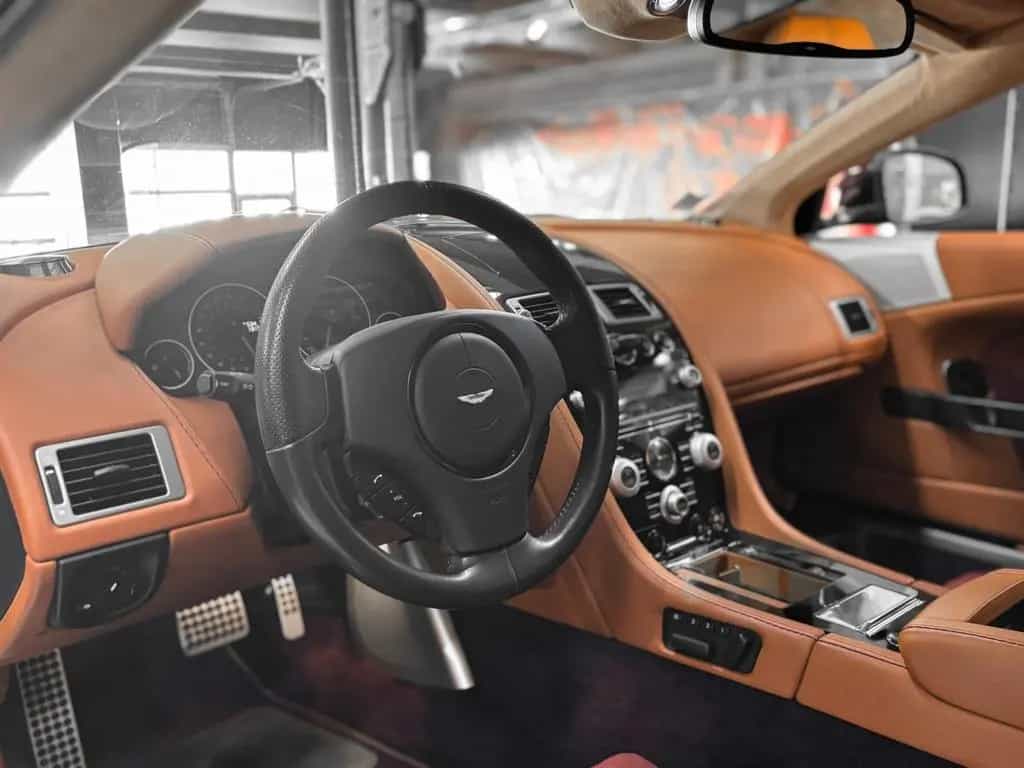 Aston Martin DBS V12 5.9 - Amethyst Red 01/2010-photo-46