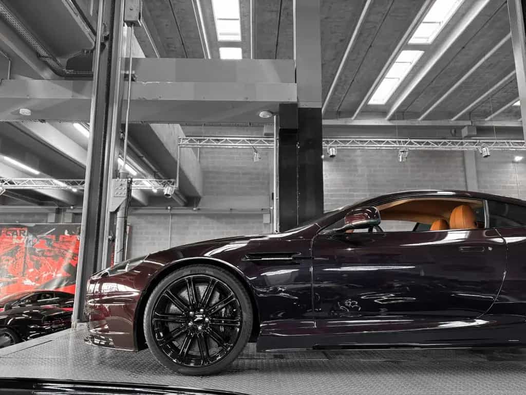 Aston Martin DBS V12 5.9 - Amethyst Red 01/2010-photo-6