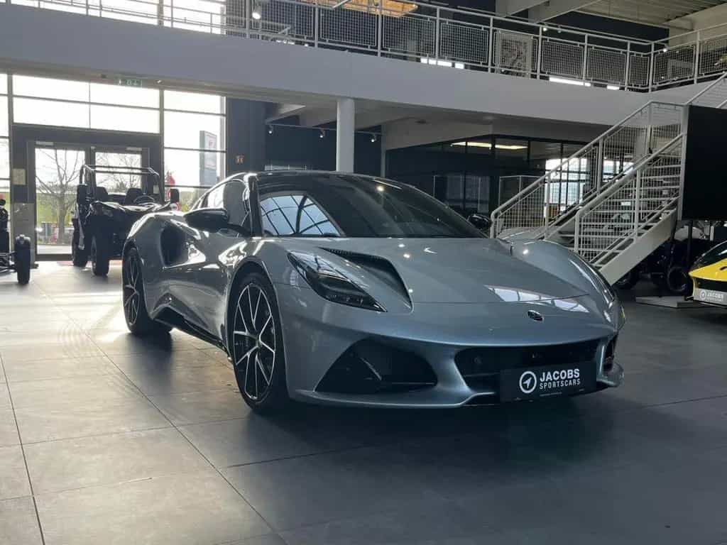 Lotus Emira Turbo SE null-photo-2