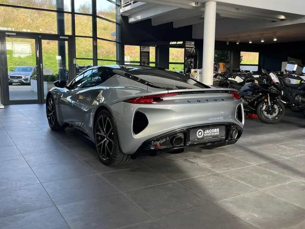 Lotus Emira Turbo SE null-photo-5