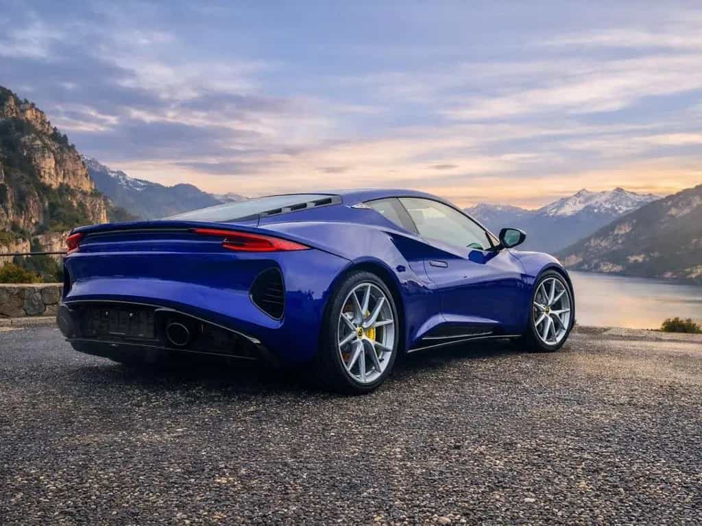 Lotus Emira V6 SE null-photo-4