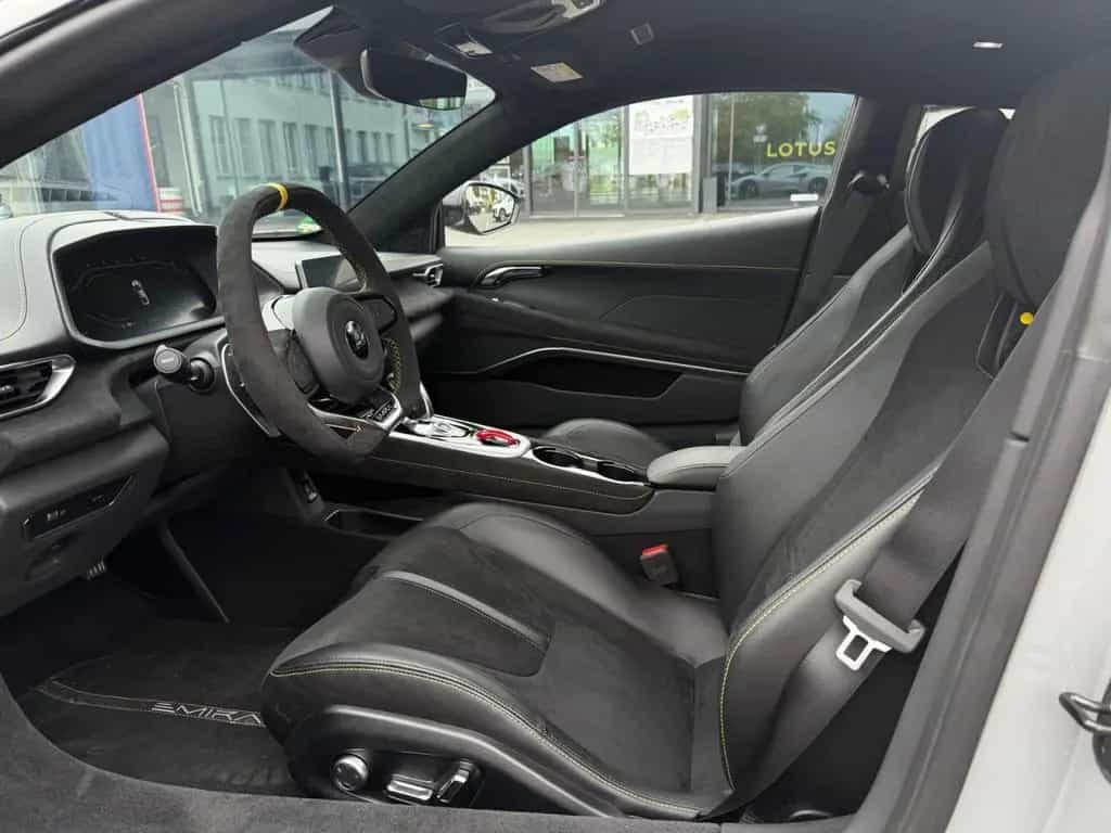 Lotus Emira Turbo SE 07/2025-photo-8
