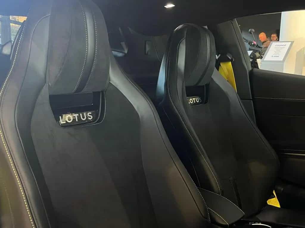 Lotus Emira V6 SE MY26 null-photo-12