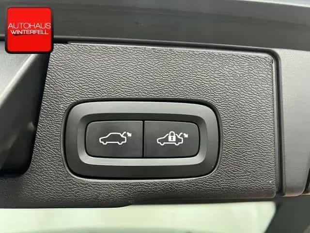 Volvo XC60 B5 B R-DESIGN MEMORY+AHK+KAMERA+GOOGLE+LED+ 03/2022-photo-13