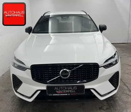 Volvo XC60 B5 B R-DESIGN MEMORY+AHK+KAMERA+GOOGLE+LED+ 03/2022-photo-4