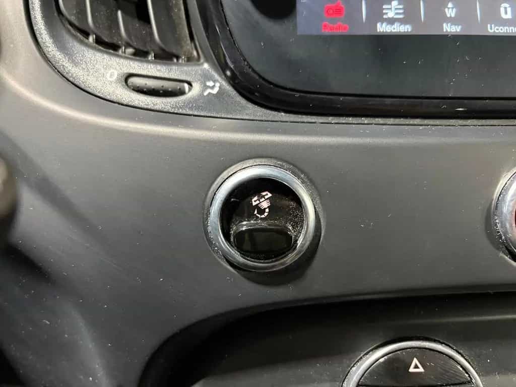 Abarth 595C 09/2023-photo-32