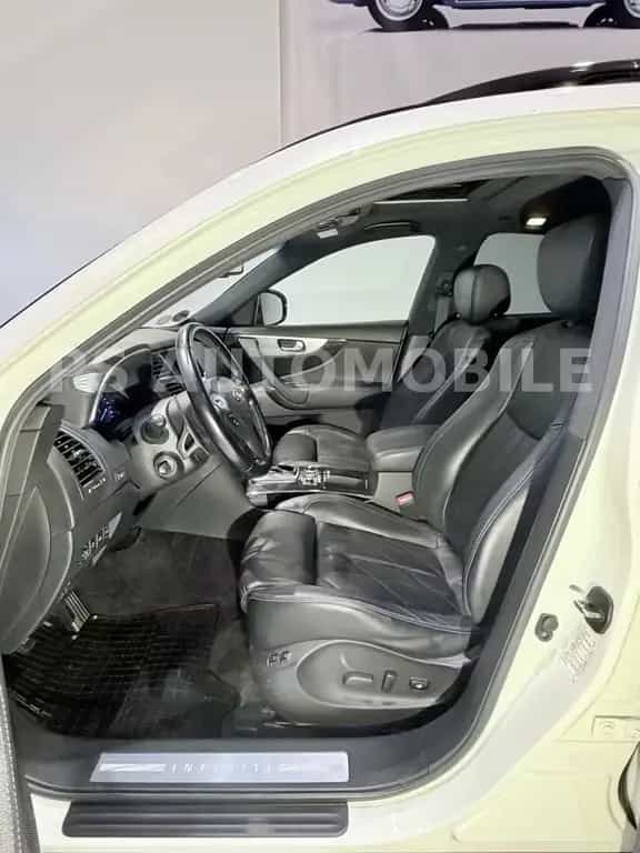 Infiniti QX70 3.7 S*NAVI*KLIMAAUTO*BI-XE*LEDER*360° 03/2017-photo-10